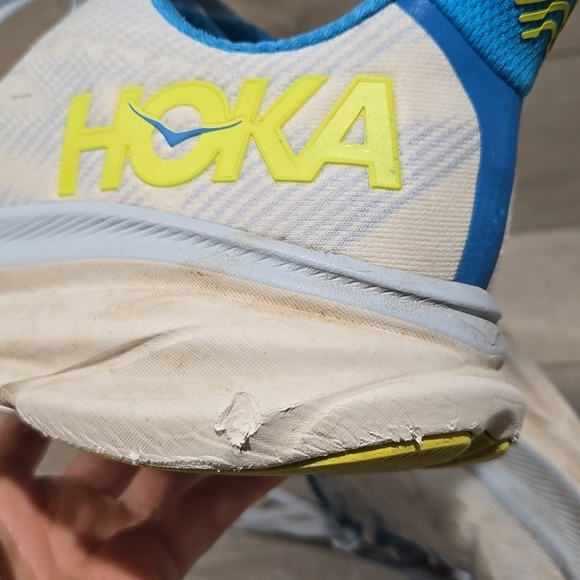 Hoka One One men\'s Clifton 9 Athletic Running Shoes Sneakers Sz 11.5D